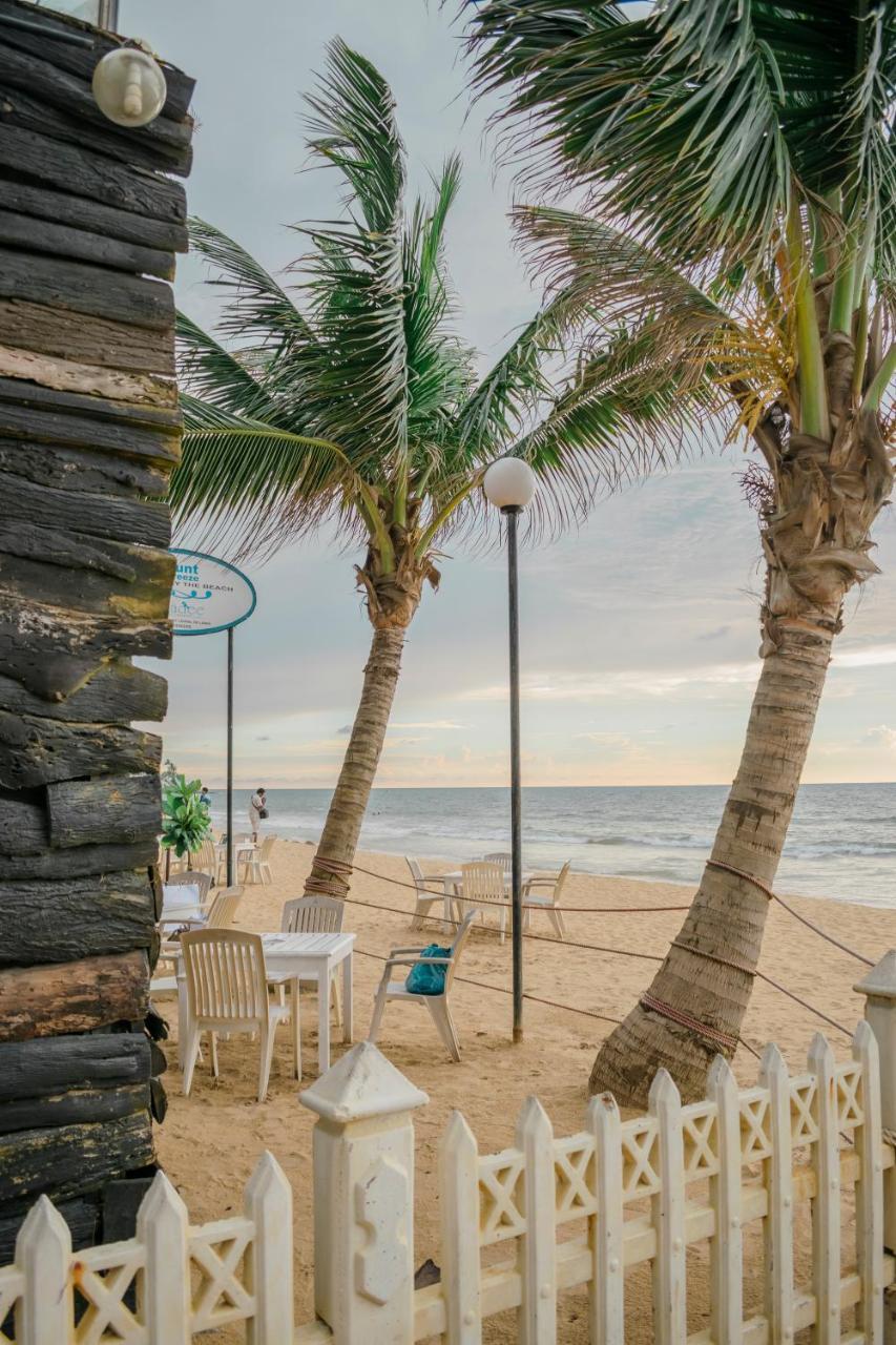 Lavinia Escapes Hotel Dehiwala-Mount Lavinia Exterior photo